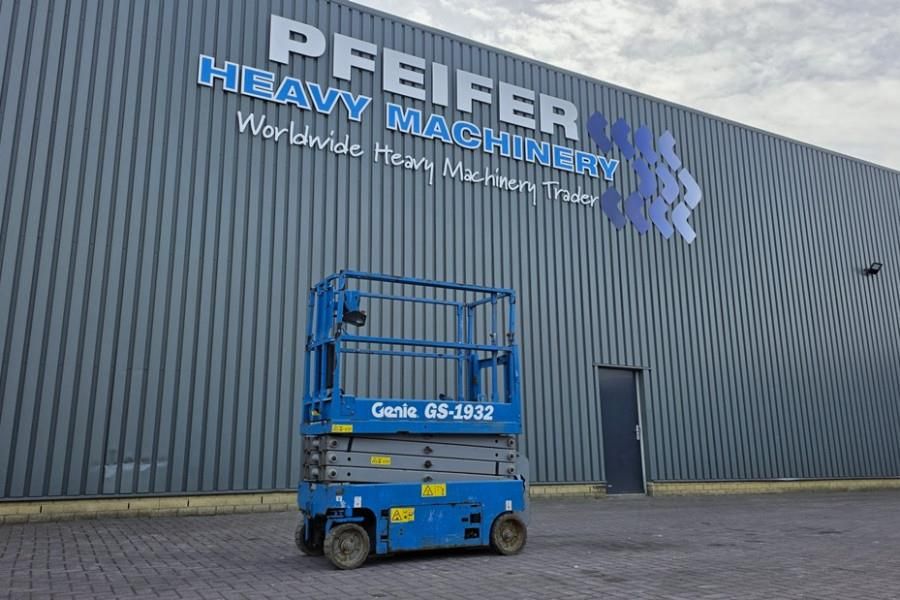 Genie GS1932 Electric, Working Height 7.8 m, 227kg Capac