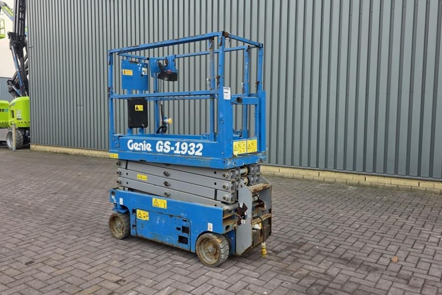 Genie GS1932 Electric, Working Height 7.8 m, 227kg Capac