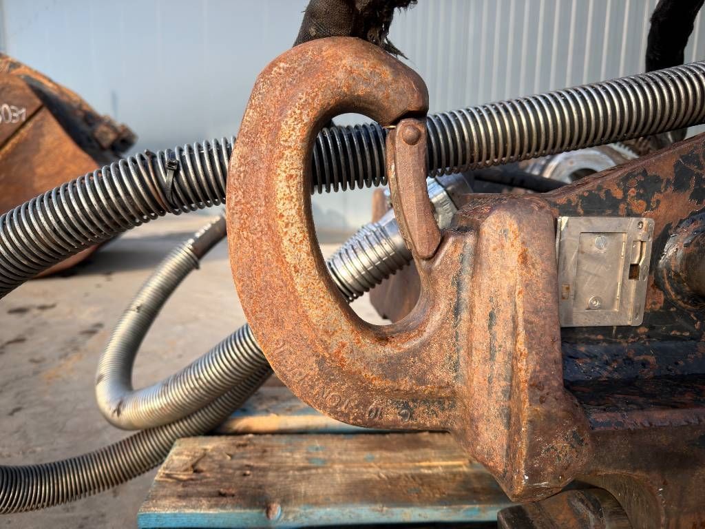 OilQuick OQ70/55 - M314F / M316F / M318F