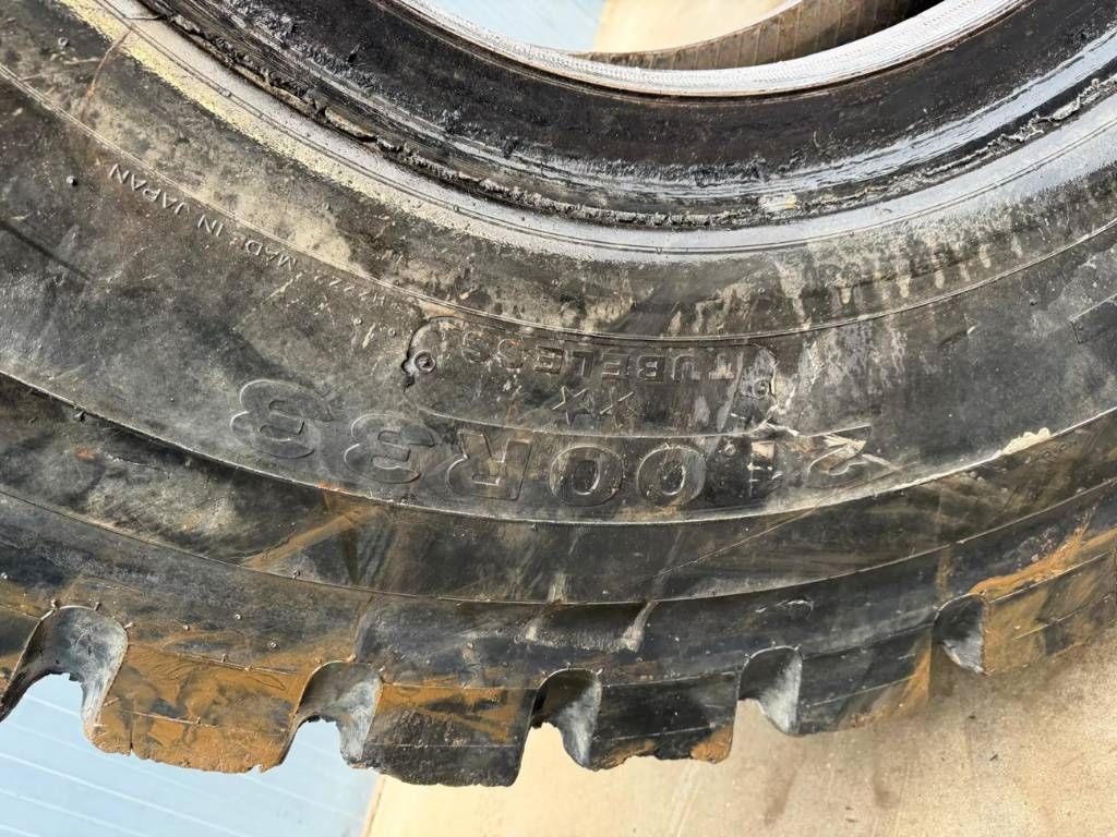 Bridgestone 21.00R33 V-steel