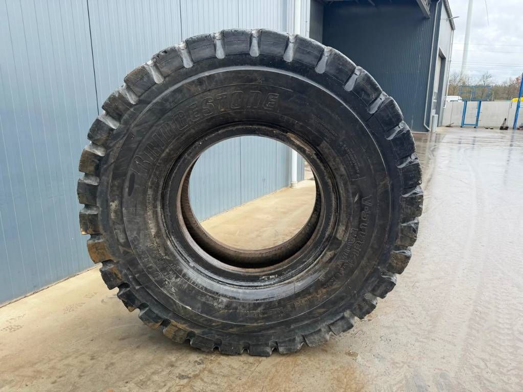 Bridgestone 21.00R33 V-steel