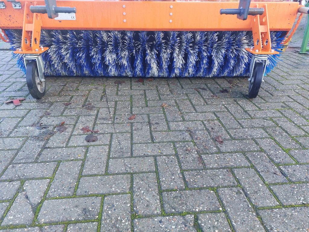 Veegmachine Plus 590