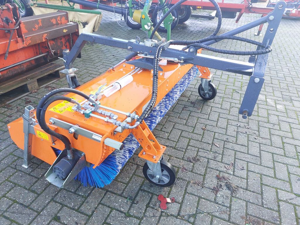 Veegmachine Plus 590