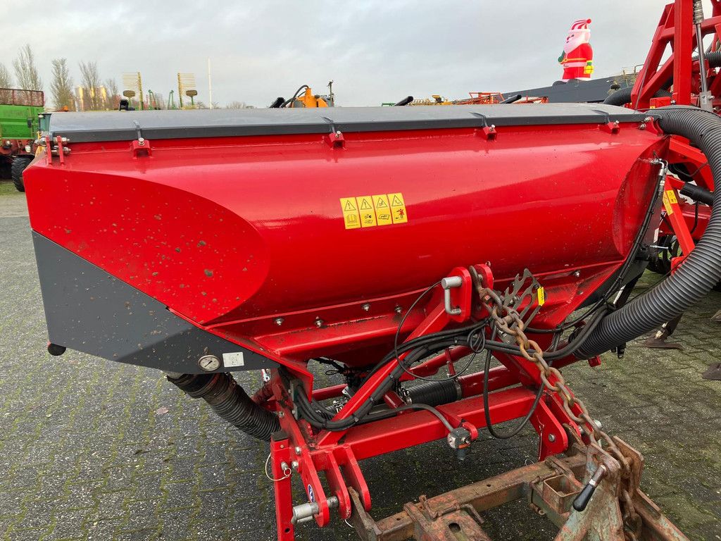 Horsch Partner 1600 FT Fronttank + Evers Mustang 11-303-2 Cultivator + Kverneland F-Drill Coulterbar / Zaaicombinatie