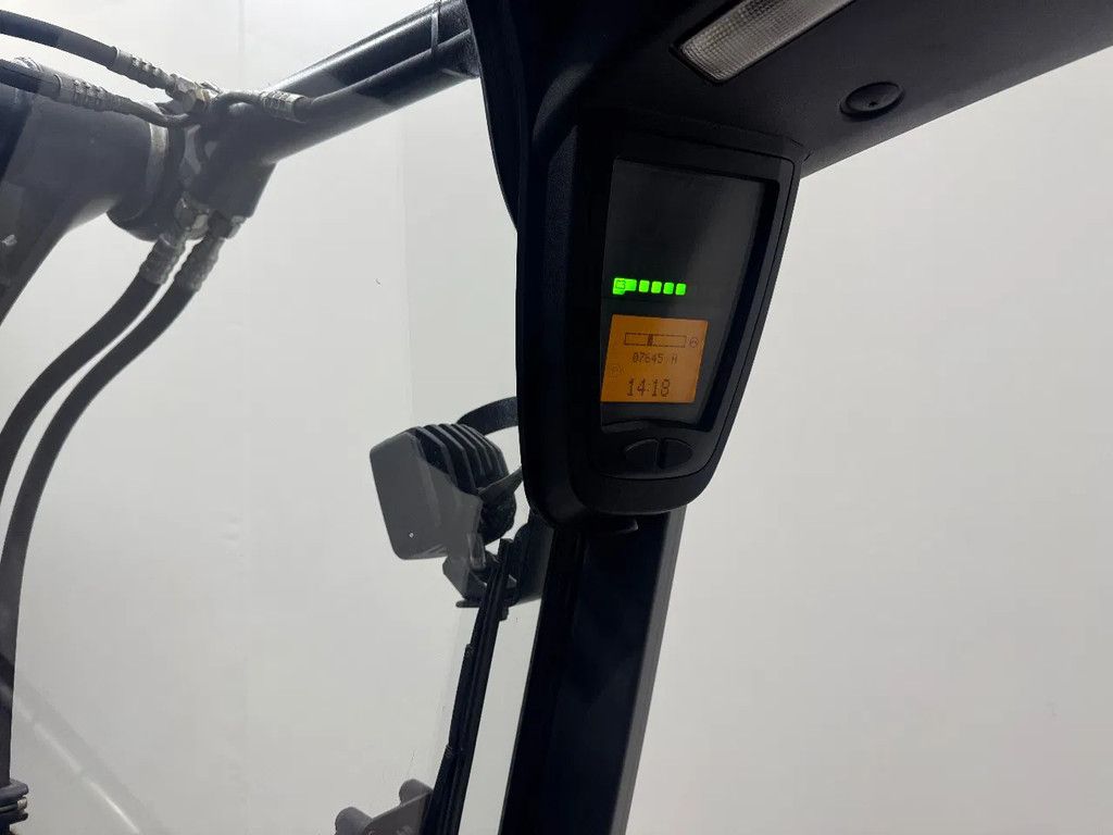 Linde 387 E 25 L-01. Inclusief nieuwe accu