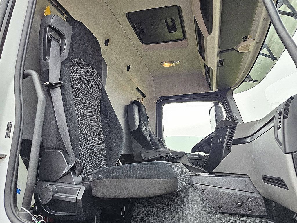 MERCEDES-BENZ ACTROS 2040 AS actros 2127