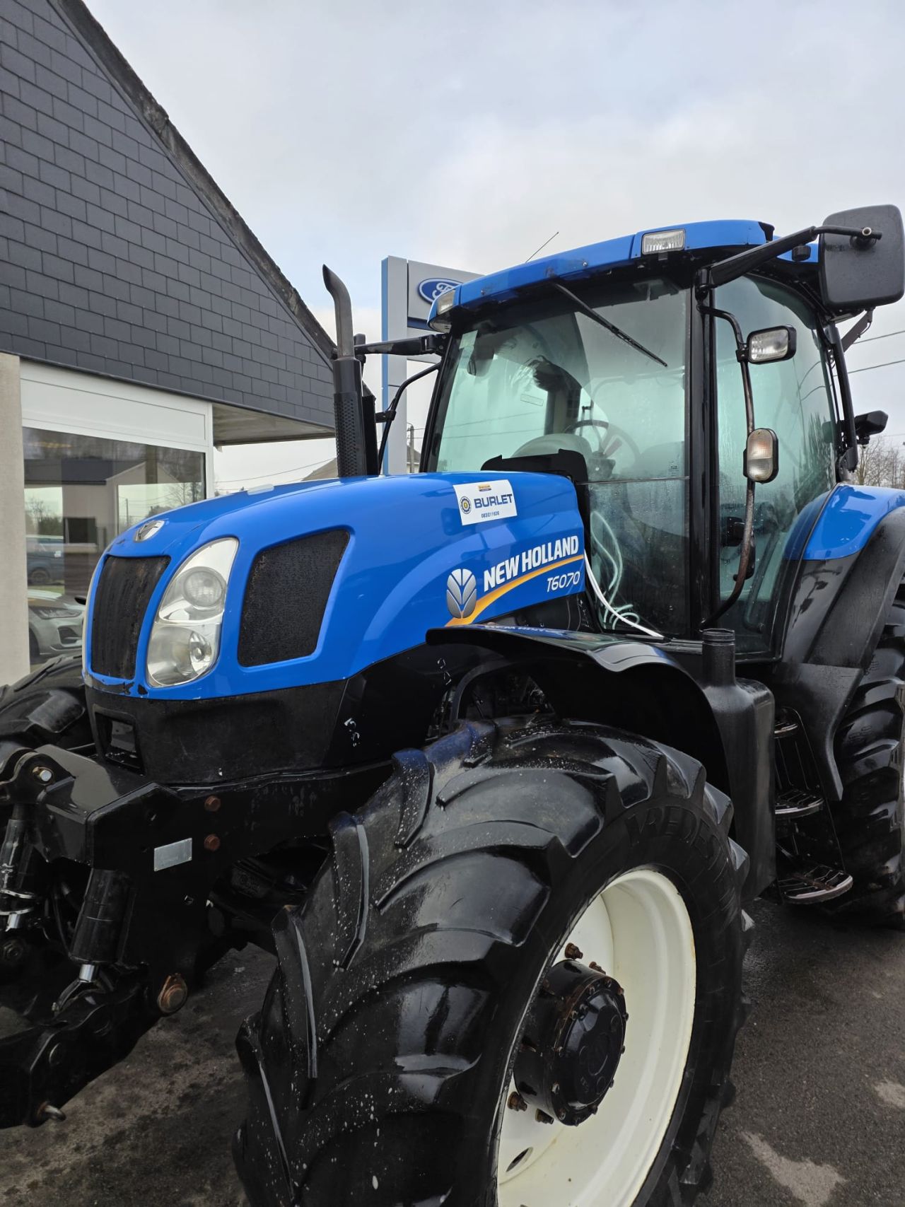 New Holland T6070