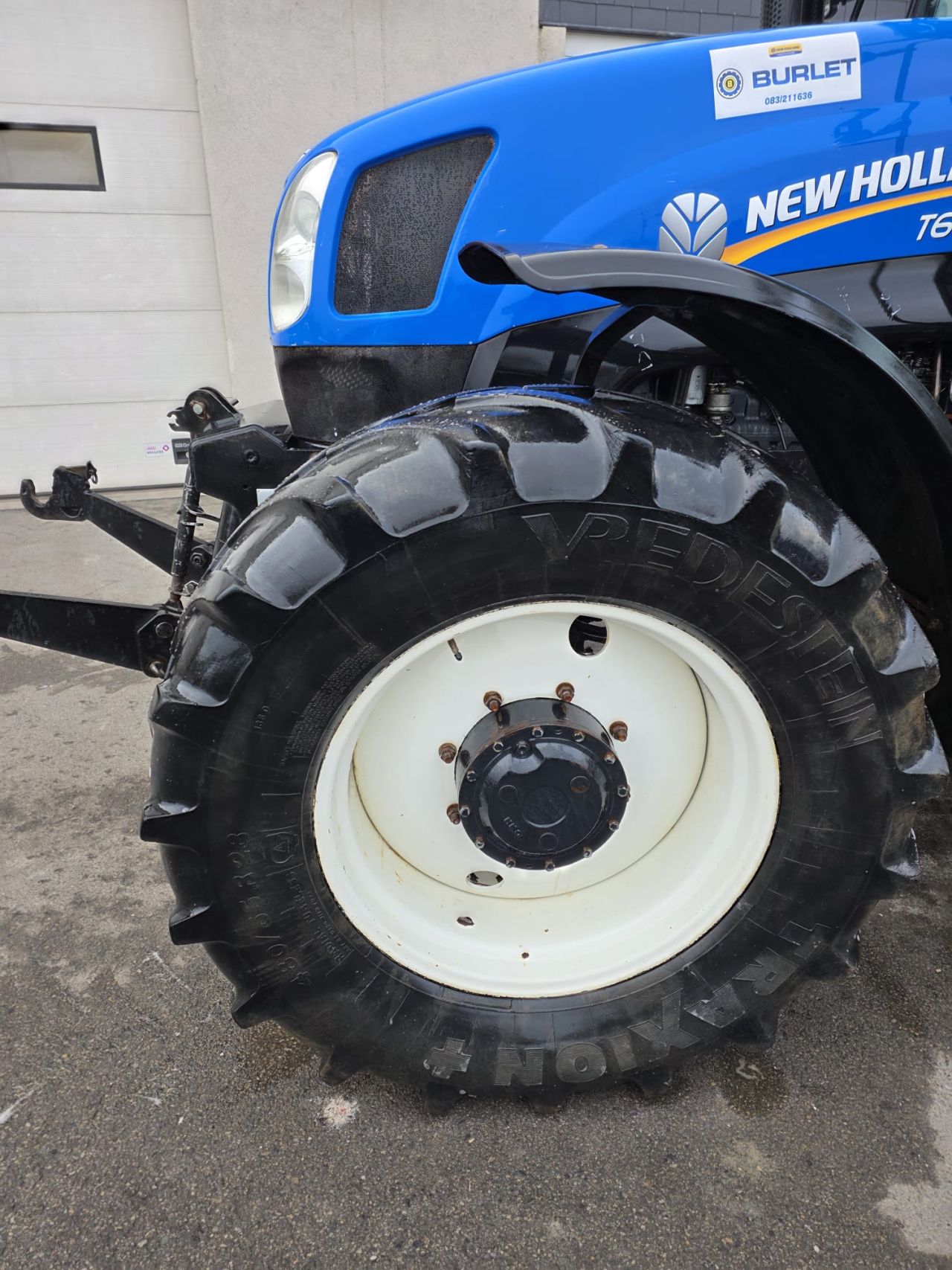 New Holland T6070