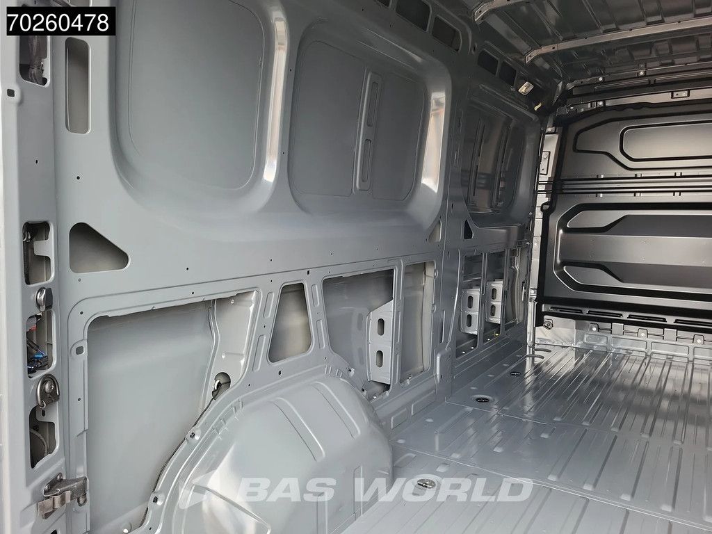 Renault Master 150PK L3H2 NEW MODEL 2025! 150PK Camera Parkeersensoren Airco Carplay 12m3 Klima Tempomat