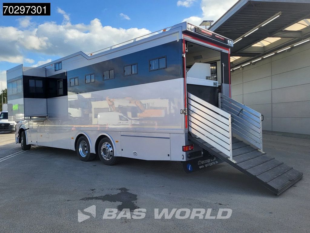 Mercedes Actros 2551 6X2 Pferdetransport Horse truck + Living Standairco Navi ACC Automatic Euro 6