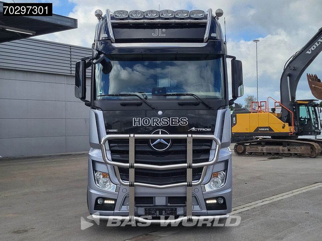 Mercedes Actros 2551 6X2 Pferdetransport Horse truck + Living Standairco Navi ACC Automatic Euro 6