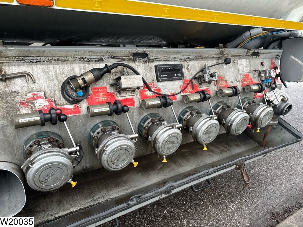 Willig Fuel 47.800 Liter, 6 Comp, ADR, Fuel