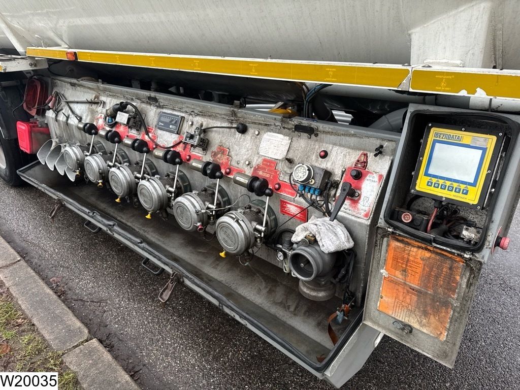 Willig Fuel 47.800 Liter, 6 Comp, ADR, Fuel