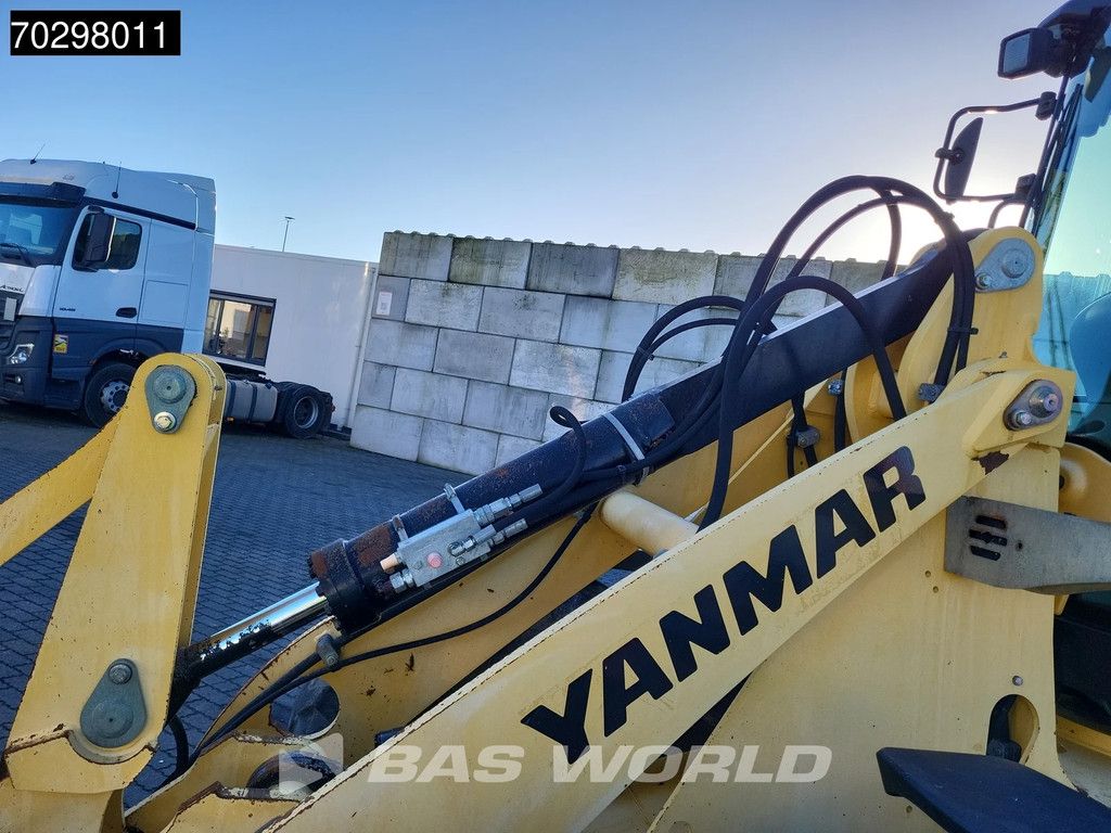 YANMAR V120 Bucket + Forks