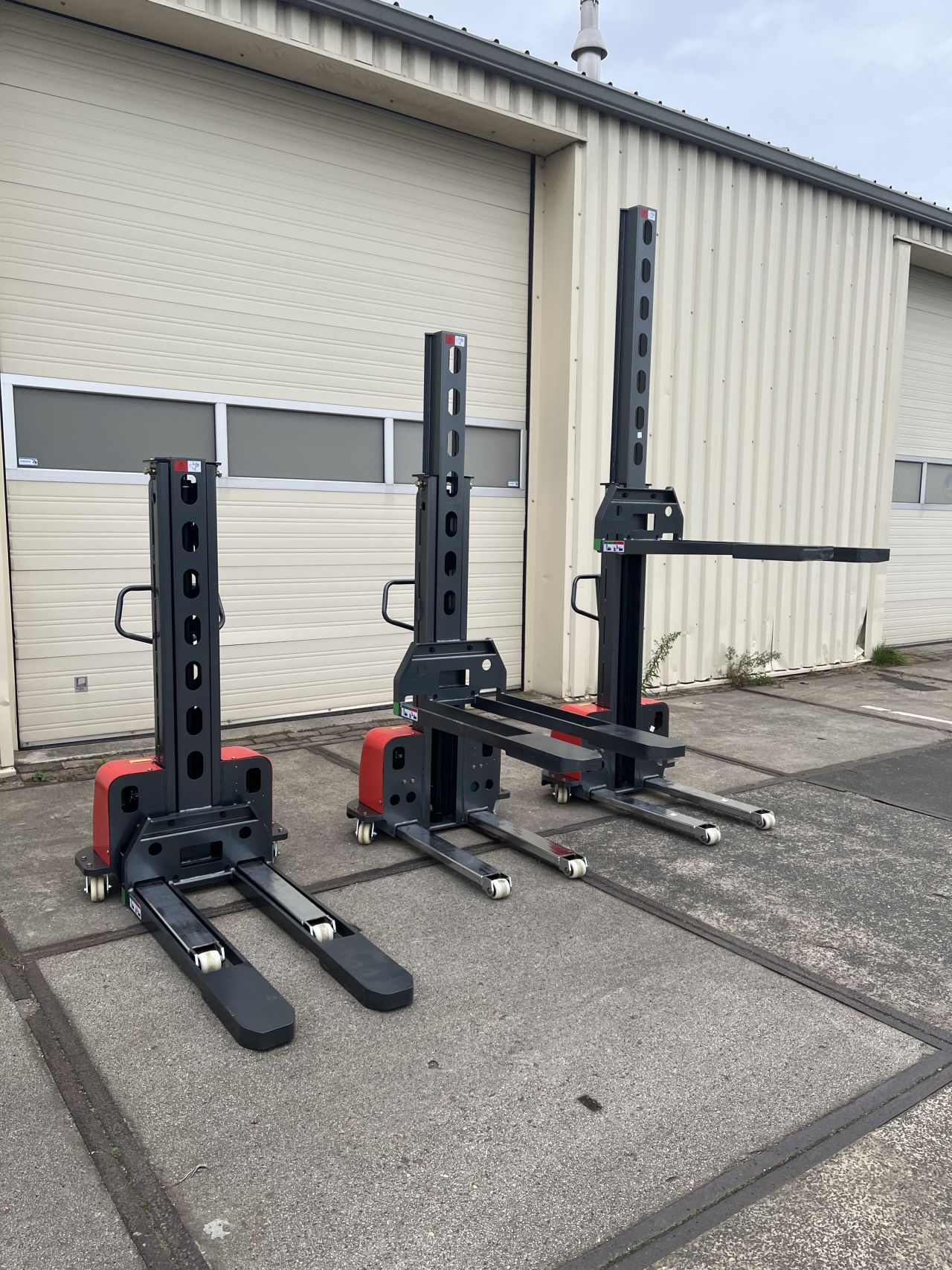 Te koop nieuwe semi elektrische stapelaars