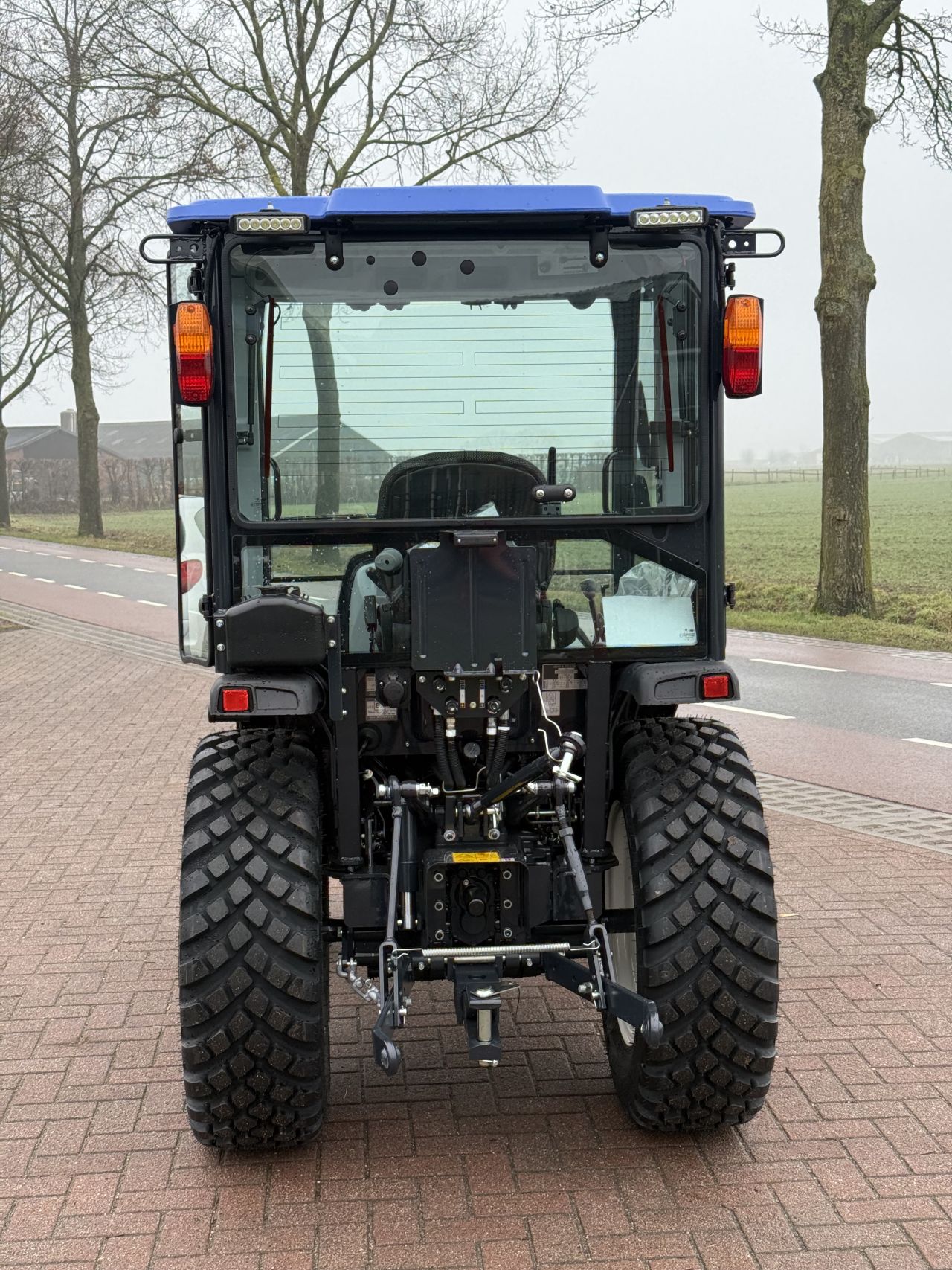 Iseki tm4270 hst met cabine