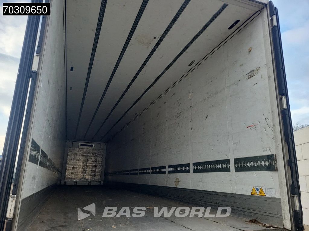 Schmitz SKO24 Tailgate Lifting Axle Flower Width