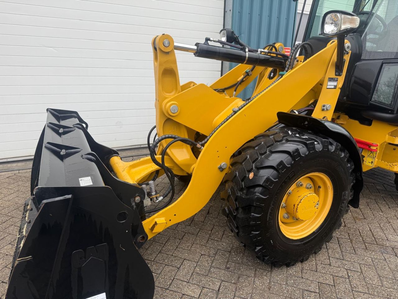 CATERPILLAR 907H (35KM/H) BJR 2015