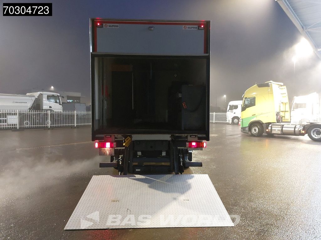 Mercedes Atego Atego 1429 4X4 4x4 Crewcab 1500 kg Zepro Ladebordwand Steel suspension Manual Euro 5