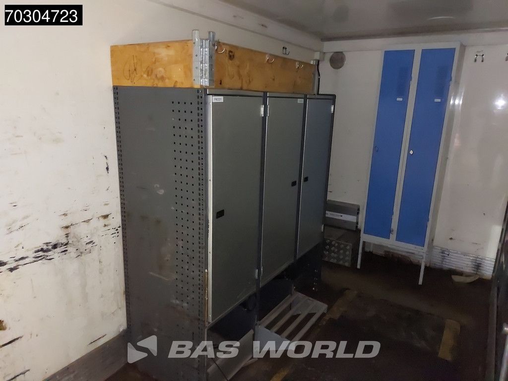 Mercedes Atego Atego 1429 4X4 4x4 Crewcab 1500 kg Zepro Ladebordwand Steel suspension Manual Euro 5