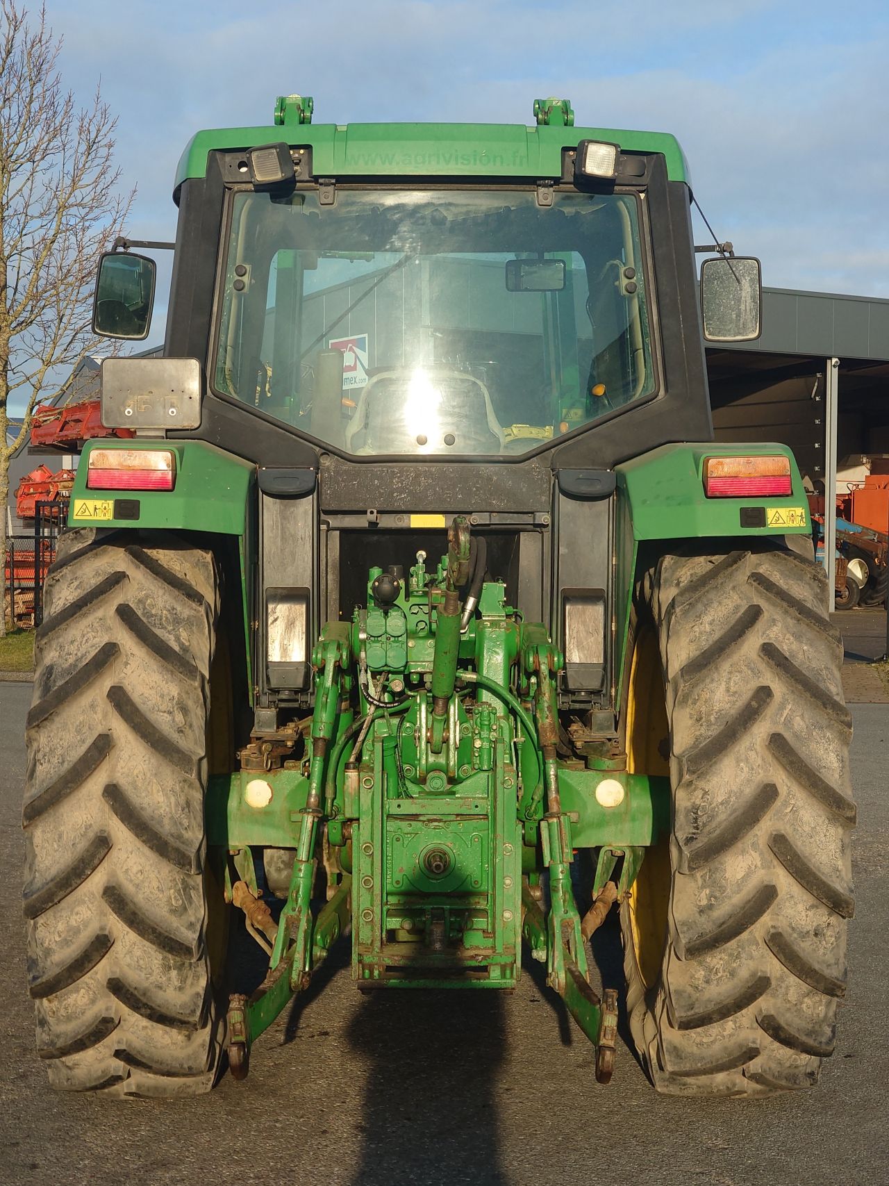 John Deere 6310 with H340 frontloader