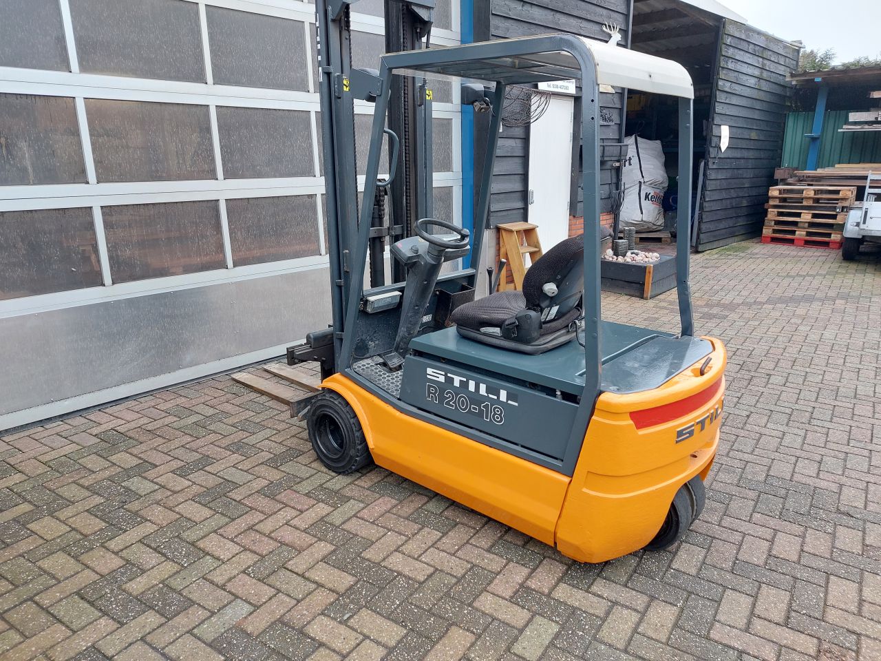 Still R20-18 triplex 560 cm sideshift