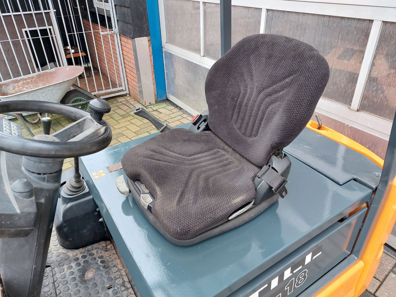 Still R20-18 triplex 560 cm sideshift