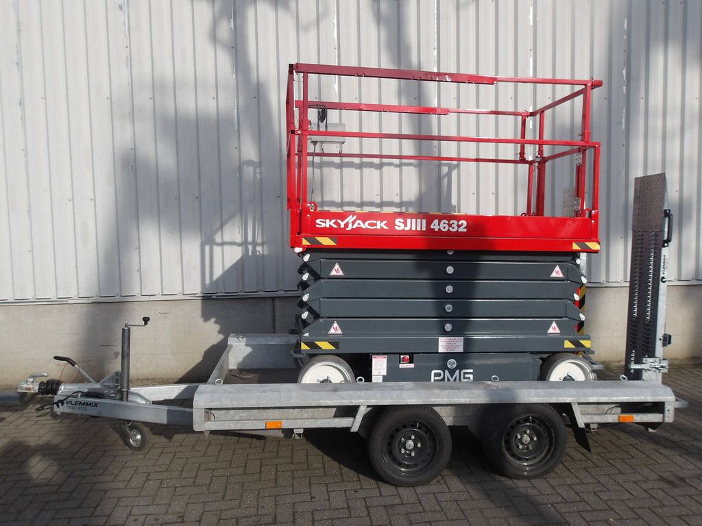 Scherenhebebühne Skyjack SJ4632 11,75 m elektrisch 2014 bei Nieuwe Vlemmix