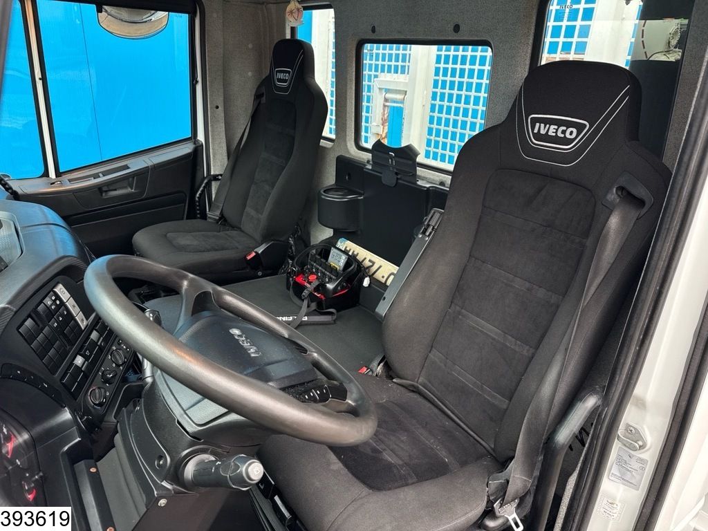 Iveco Trakker 360 6x4, EURO 6, Palfinger, Remote