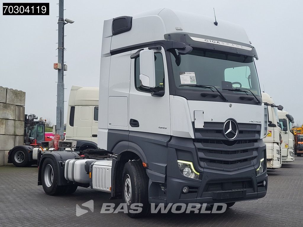 Mercedes Actros 1845 4X2 GigaSpace Hydraulik