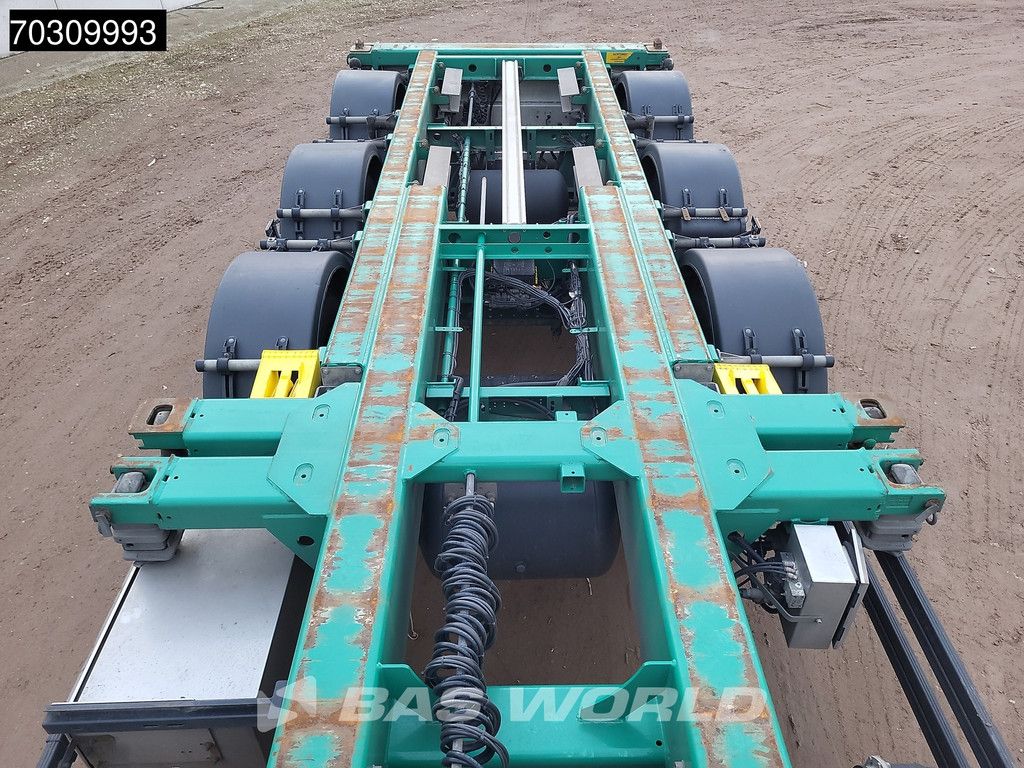 System Trailers APK 12/26 Multi'45ft Lift Axle