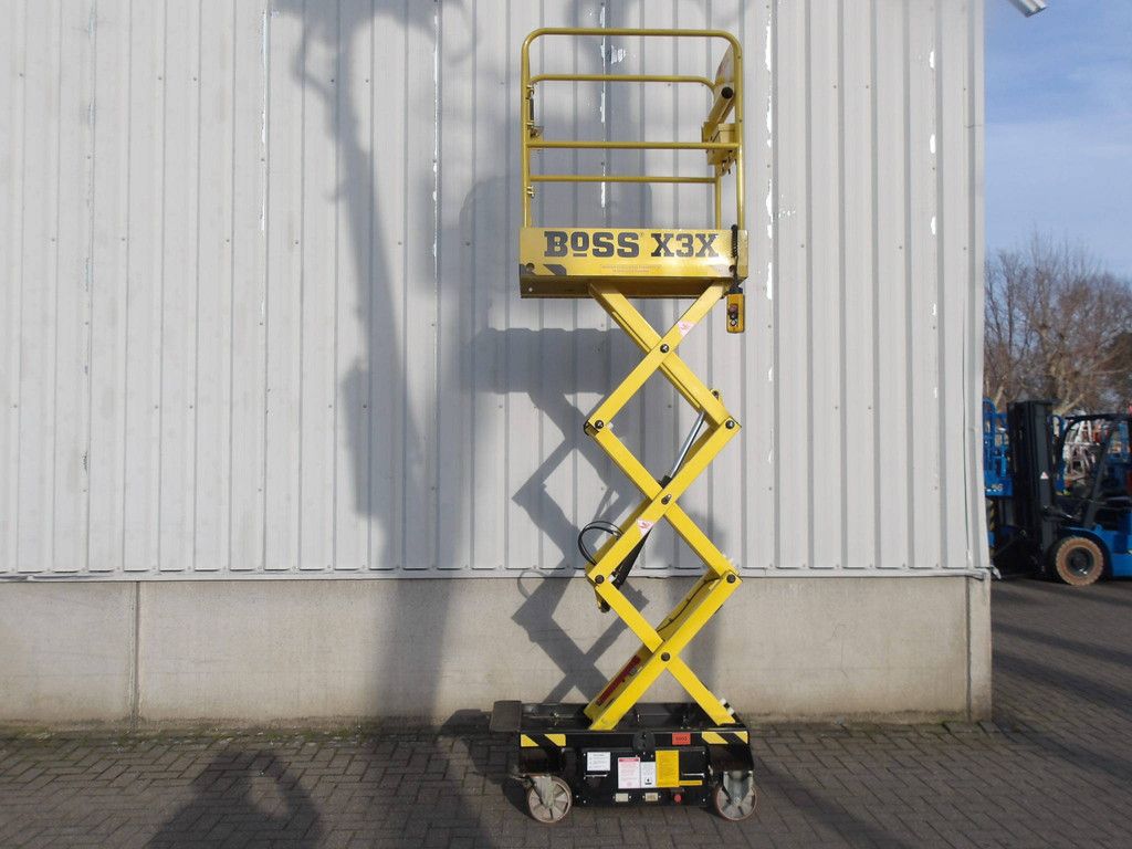 Boss X3X 5,20 m elektrische Scherenbühne 2019