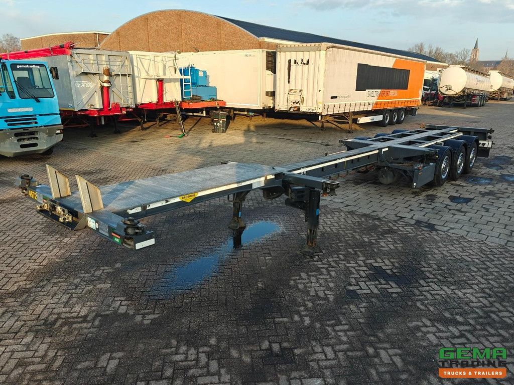 Broshuis MFCC 3-achsiger SAF – Liftachse – Scheibenbremsen – Alle Containertypen – TÜV bis 08/2026