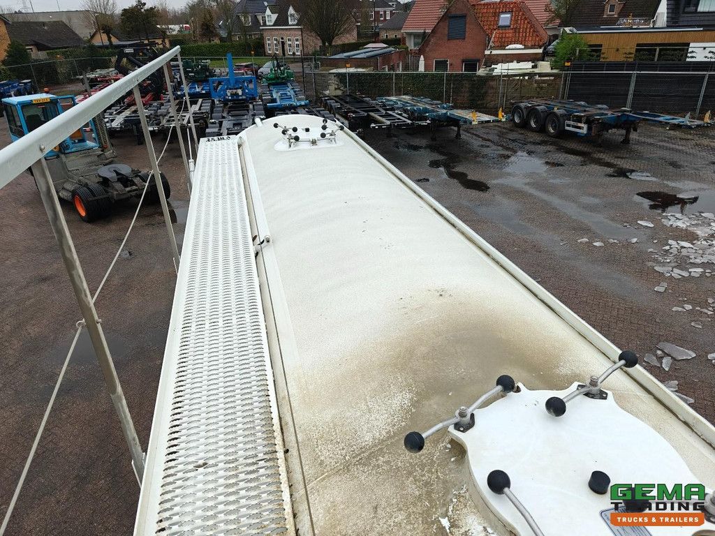 O.ME.P.S. CM39 3-achsiger SAF – Scheibenbremsen – 39 m³ – Liftachse – Alcoa – Reifendruckkontrollsystem – 4600 kg – Neuwertiger Zustand