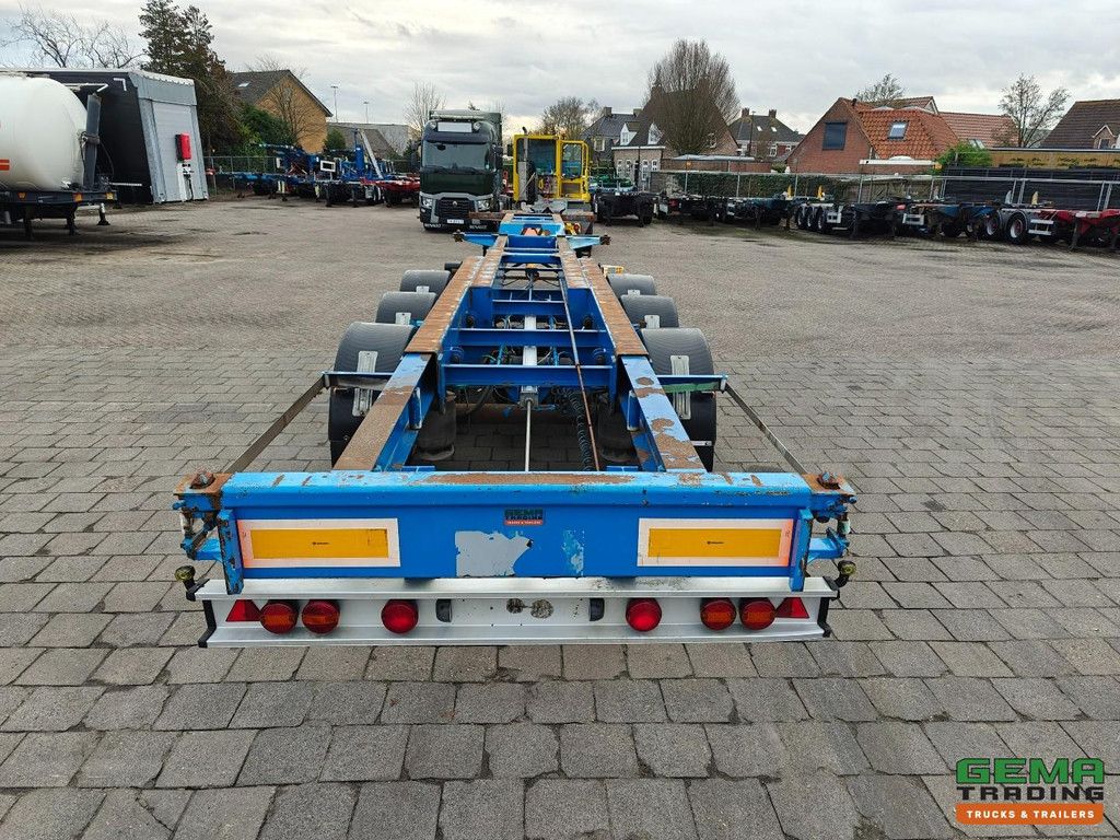 Renders RENDERS EURO800 3-axle MB - LiftAxle - Disc brakes - All types of containers