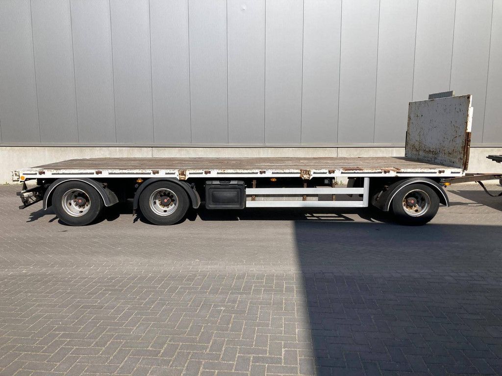 Flachbettanhänger Kelberg PRAH 27 BW 2016