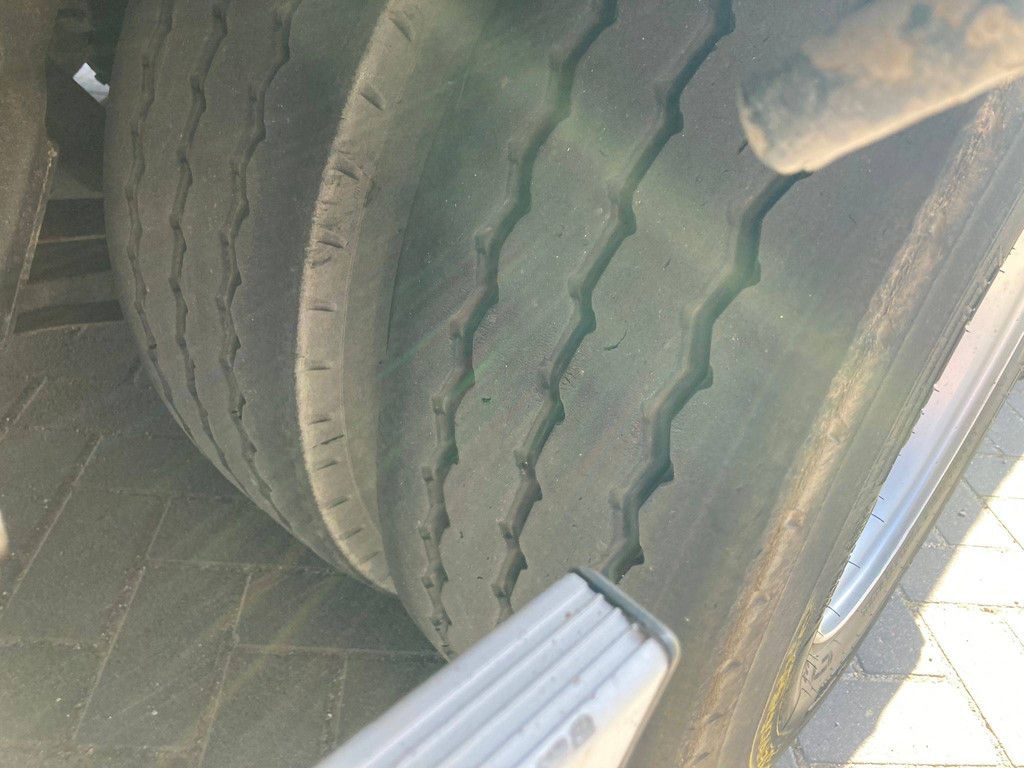 Semi-Low Loader Jumbo 2013