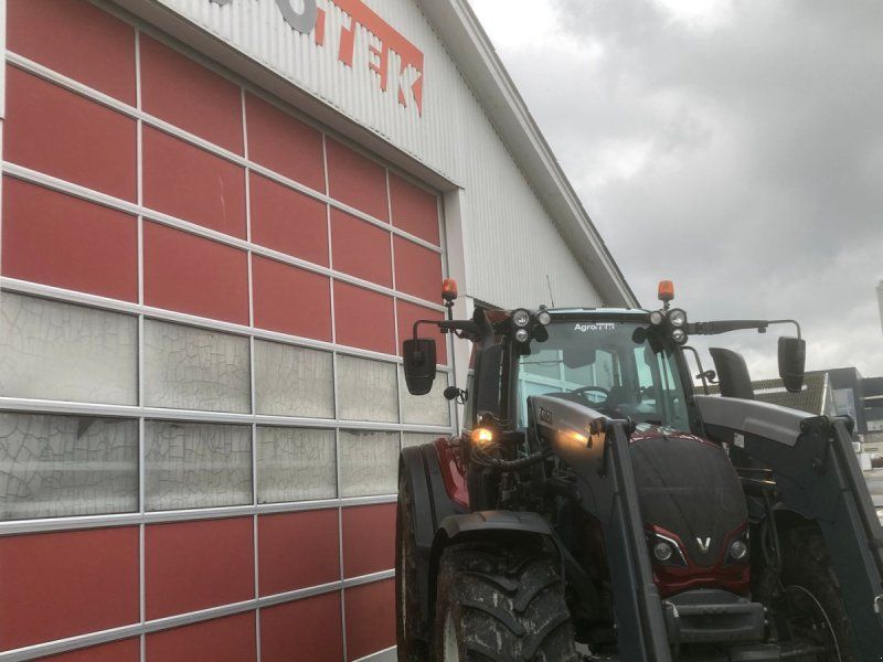 Valtra N154 E Active