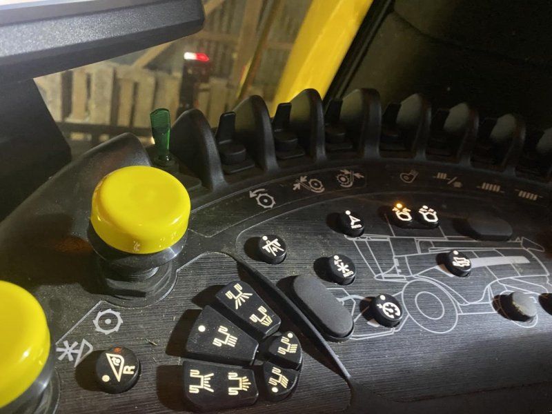 New Holland CX 8.90 ST 5