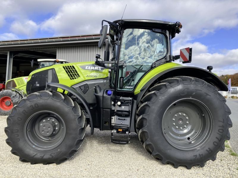 Claas AXION 830 CMATIC NIGHT-EDITION
