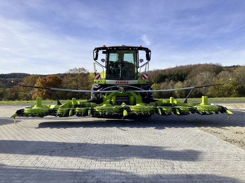 Claas ORBIS 900 + TRANSPORTSYSTEM