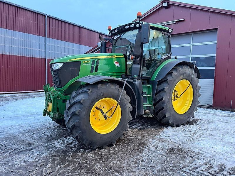 John Deere 6250R mit RDRA+Frontzapfwelle