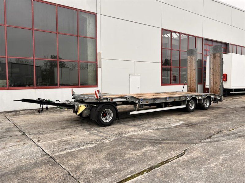 T3 3 Achs Tieflader, wenig Benutzt