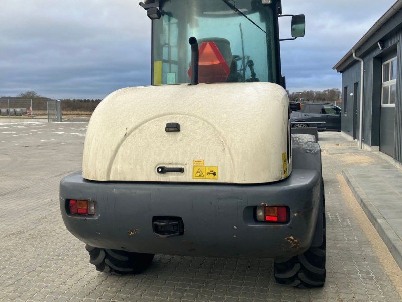 Terex TL120 Lang bom