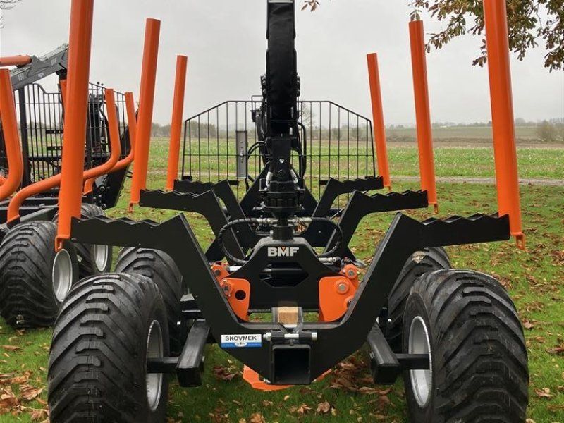 BMF 7 t. skovvogn med 4,3 m kran