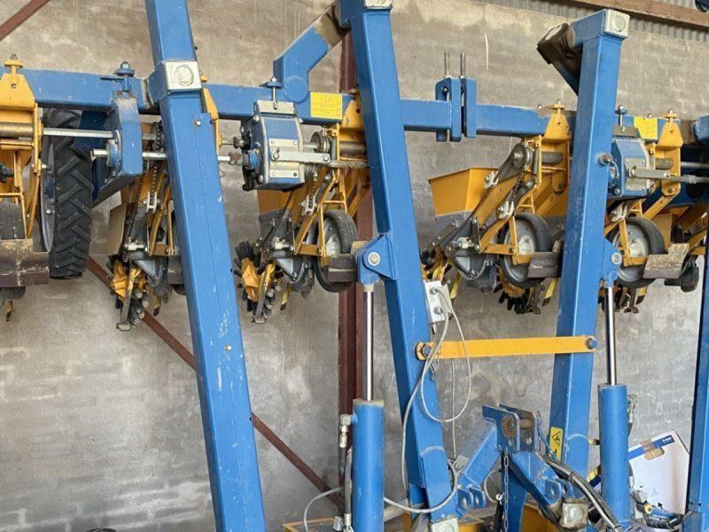 Kleine Unicorn 3, 12 rækket. Utrolig velholdt maskine fra ophør.