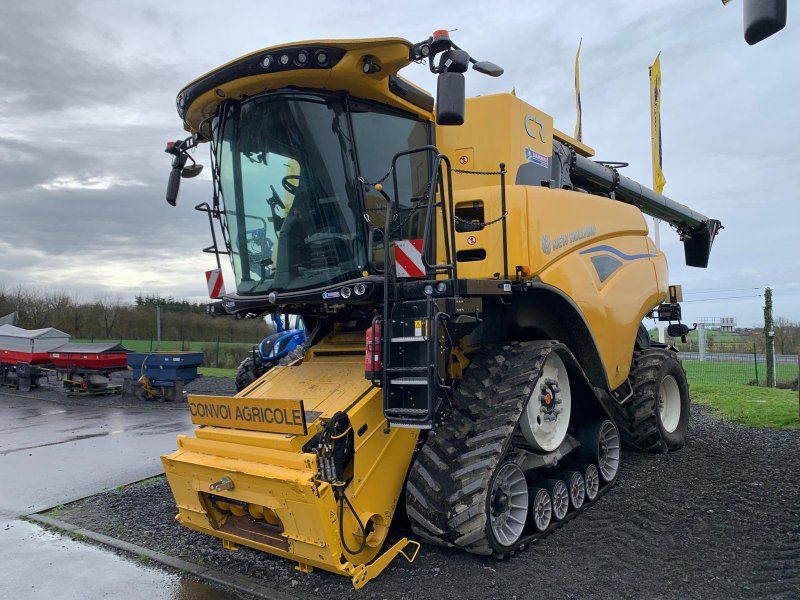 New Holland CR 8.80 SMARTTRAX