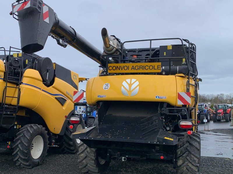 New Holland CR 8.80 SMARTTRAX