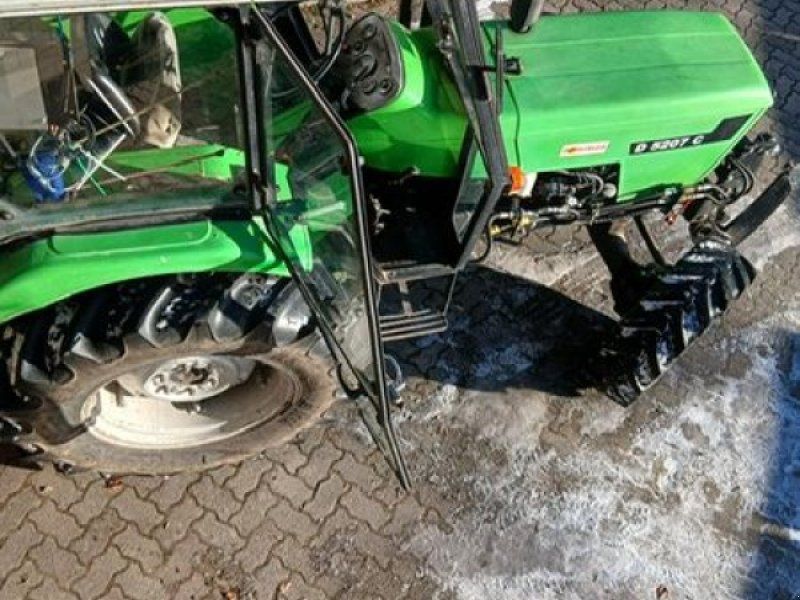 Deutz-Fahr D 5207 C Allrad