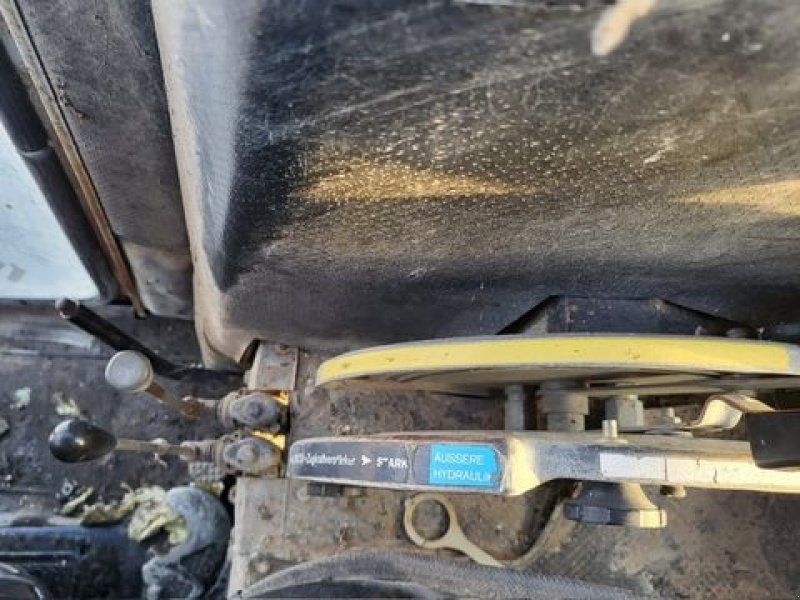 Massey Ferguson 590 MP